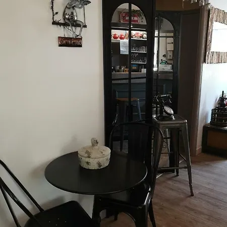 Le Saint Mary Mauriac (Cantal)